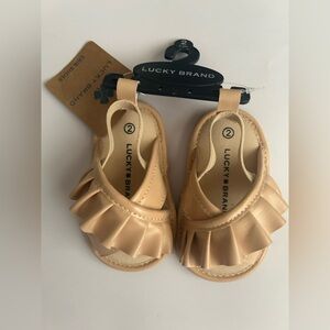 New Lucky Brand Nude Crib Shoes size 2 Ruffles 3-6 Months style LB--RUFFL-IG-TJ